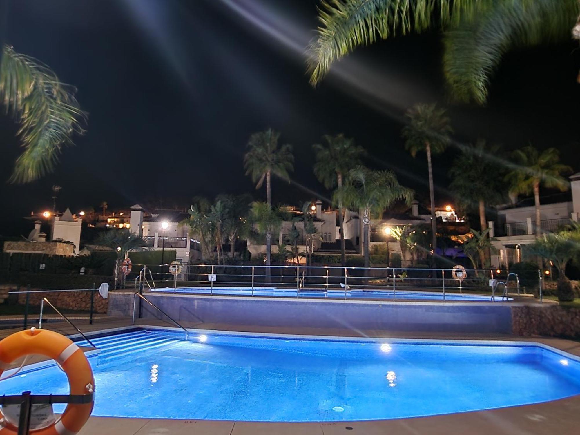 Sun & Palms - Cozy Flat In Quiet Neighbourhood With A Great Pool Area Διαμέρισμα Μάλαγα Εξωτερικό φωτογραφία